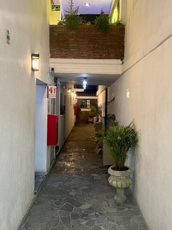 Hotel Don Bosco Zapopan Extérieur photo
